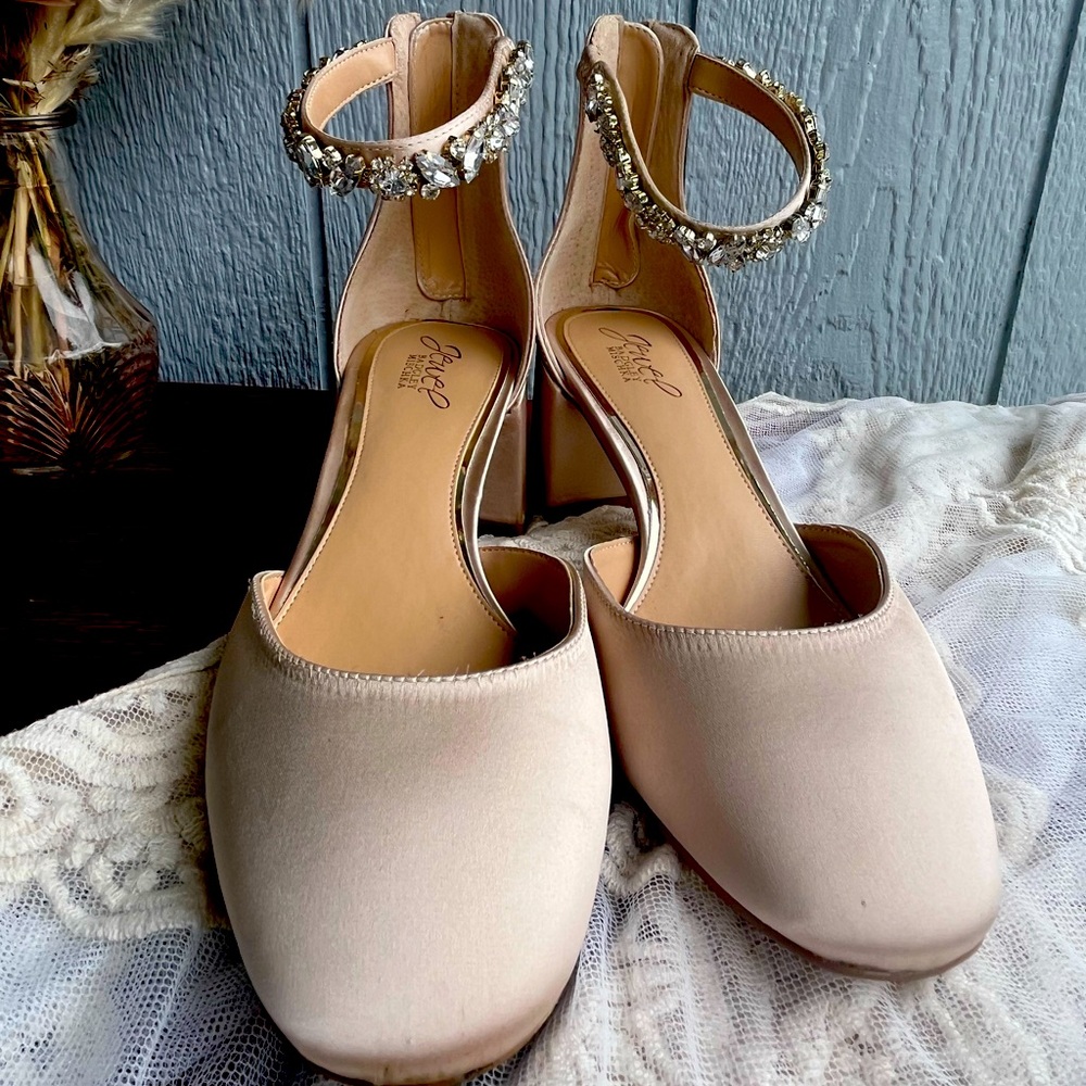 Jewel Badgley Mischka Crystal-Embellished Nude Heels